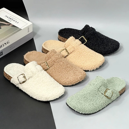 TedFlops – fluffy teddy slippers voor binnen & buiten Khaki