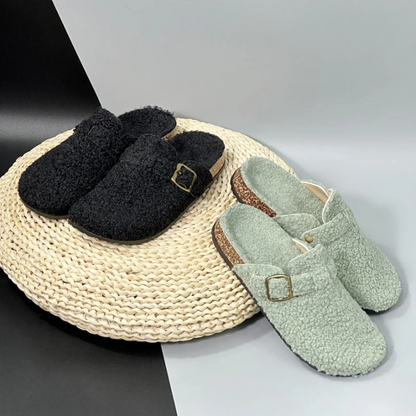 TedFlops – fluffy teddy slippers voor binnen & buiten Khaki