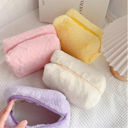 Fluffy XL Pluche Etui & Make-Up Tas