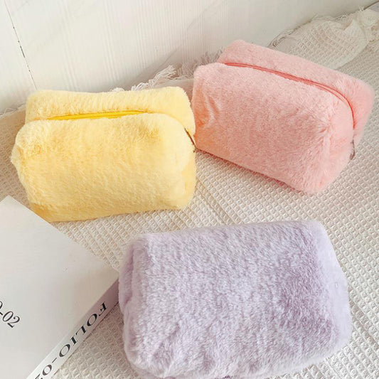 Fluffy XL Pluche Etui & Make-Up Tas