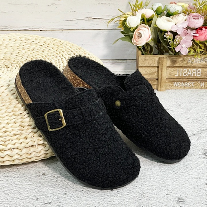 TedFlops – fluffy teddy slippers voor binnen & buiten Khaki