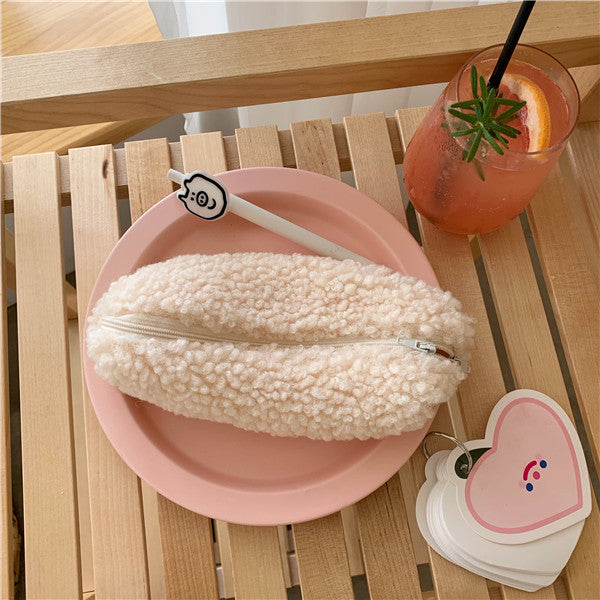 Teddy Pouch Slim – Zachte Wol Look Etui